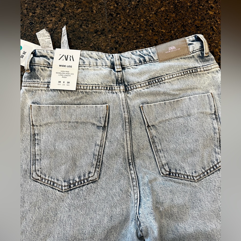 Brand new never worn Zara jeans